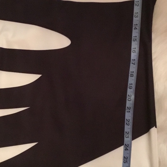 Long Fashion Dress - Picture 7 of 8